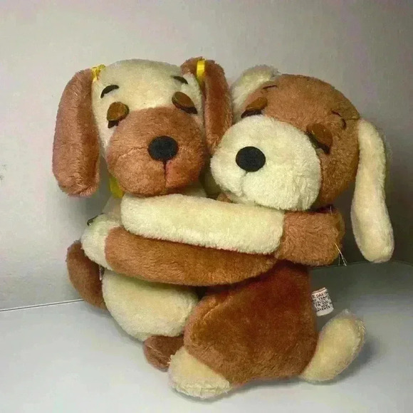 Vintage Dakin 1976 Hugging Dog Couple 9” Plush Soft Toy Stuffed Animal long arms - Picture 1 of 11